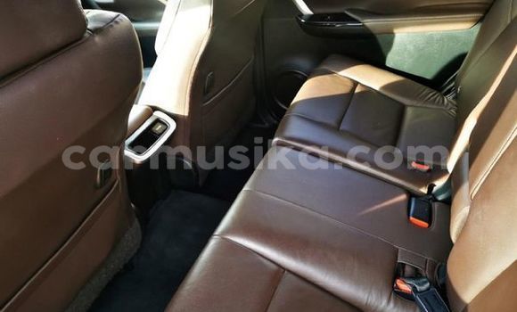 Acheter Occasion Voiture Toyota Fortuner Blanc à Harare, Harare Acheter Occasion Voiture Toyota Fortuner Blanc à Harare, Harare