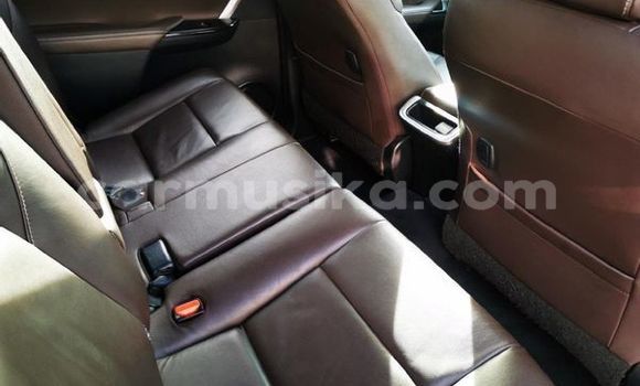 Acheter Occasion Voiture Toyota Fortuner Blanc à Harare, Harare Acheter Occasion Voiture Toyota Fortuner Blanc à Harare, Harare