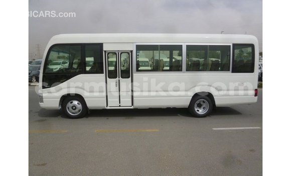 Tenga Imported Toyota Coaster Chena Mota in Import - Dubai in Harare Tenga Imported Toyota Coaster Chena Mota in Import - Dubai in Harare