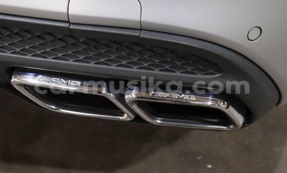 Acheter Occasion Voiture Mercedes-Benz C-Classe Gris à Beitbridge, Matabeleland South Acheter Occasion Voiture Mercedes-Benz C-Classe Gris à Beitbridge, Matabeleland South