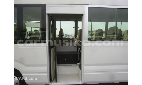 Tenga Imported Toyota Coaster Chena Mota in Import - Dubai in Harare Tenga Imported Toyota Coaster Chena Mota in Import - Dubai in Harare