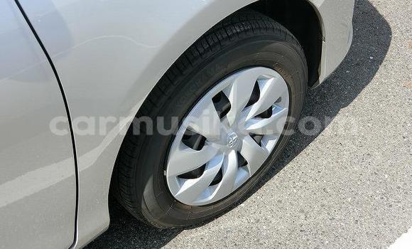 Acheter Occasion Voiture Toyota Vitz Blanc à Beitbridge, Matabeleland South Acheter Occasion Voiture Toyota Vitz Blanc à Beitbridge, Matabeleland South