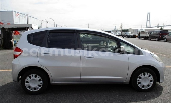 Acheter Occasion Voiture Honda Fit Gris à Beitbridge, Matabeleland South Acheter Occasion Voiture Honda Fit Gris à Beitbridge, Matabeleland South