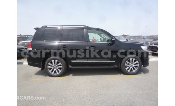 Tenga Imported Toyota Land Cruiser Nhema Mota in Import - Dubai in Harare Tenga Imported Toyota Land Cruiser Nhema Mota in Import - Dubai in Harare