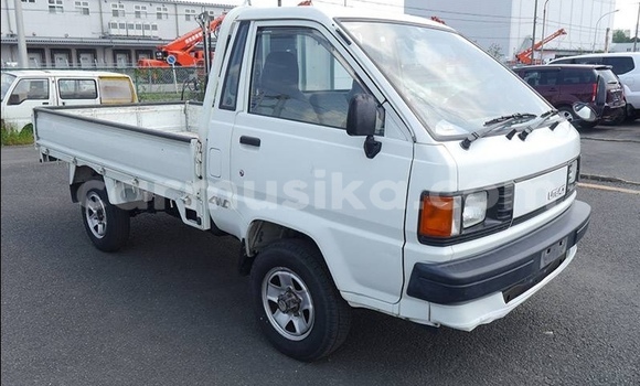 Acheter Occasion Utilitaire Toyota LITEACE Blanc à Beitbridge, Matabeleland South Acheter Occasion Utilitaire Toyota LITEACE Blanc à Beitbridge, Matabeleland South