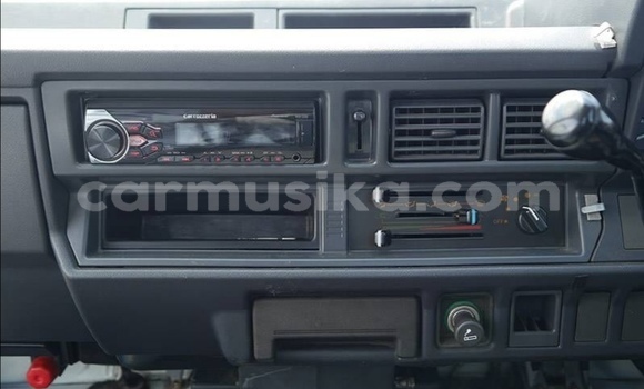 Acheter Occasion Utilitaire Toyota LITEACE Blanc à Beitbridge, Matabeleland South Acheter Occasion Utilitaire Toyota LITEACE Blanc à Beitbridge, Matabeleland South