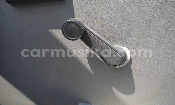 Acheter Occasion Utilitaire Toyota LITEACE Blanc à Beitbridge, Matabeleland South Acheter Occasion Utilitaire Toyota LITEACE Blanc à Beitbridge, Matabeleland South