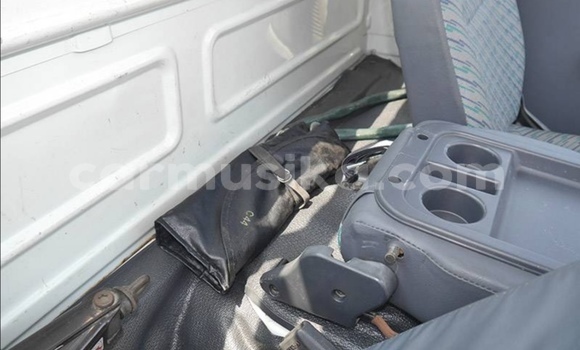 Acheter Occasion Utilitaire Toyota LITEACE Blanc à Beitbridge, Matabeleland South Acheter Occasion Utilitaire Toyota LITEACE Blanc à Beitbridge, Matabeleland South