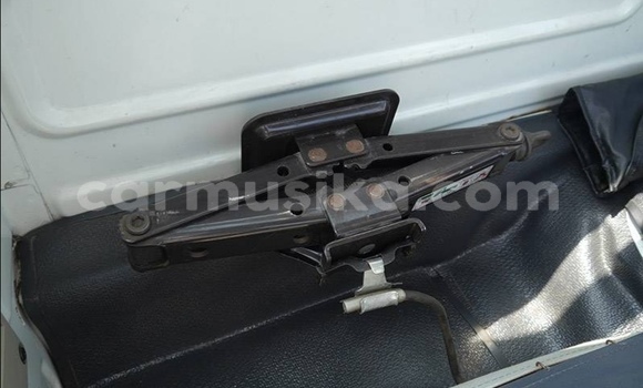 Acheter Occasion Utilitaire Toyota LITEACE Blanc à Beitbridge, Matabeleland South Acheter Occasion Utilitaire Toyota LITEACE Blanc à Beitbridge, Matabeleland South