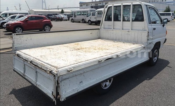 Acheter Occasion Utilitaire Toyota LITEACE Blanc à Beitbridge, Matabeleland South Acheter Occasion Utilitaire Toyota LITEACE Blanc à Beitbridge, Matabeleland South