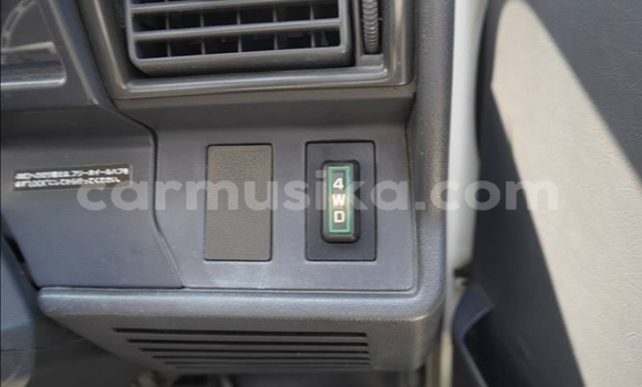 Acheter Occasion Utilitaire Toyota LITEACE Blanc à Beitbridge, Matabeleland South Acheter Occasion Utilitaire Toyota LITEACE Blanc à Beitbridge, Matabeleland South