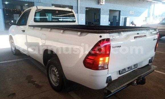 Acheter Occasion Voiture Toyota Hilux Blanc à Beitbridge, Matabeleland South Acheter Occasion Voiture Toyota Hilux Blanc à Beitbridge, Matabeleland South