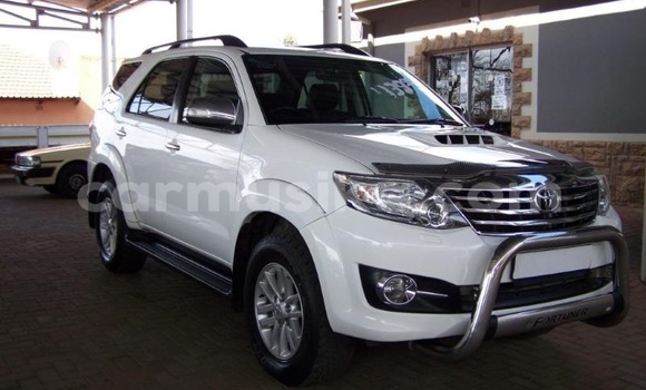 Buy Used Toyota Fortuner White Car in Harare in Harare Buy Used Toyota Fortuner White Car in Harare in Harare