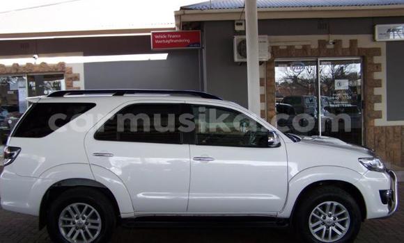 Buy Used Toyota Fortuner White Car in Harare in Harare Buy Used Toyota Fortuner White Car in Harare in Harare