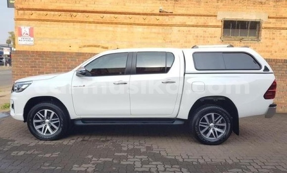 Acheter Occasion Voiture Toyota Hilux Blanc à Harare, Harare Acheter Occasion Voiture Toyota Hilux Blanc à Harare, Harare