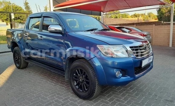 Buy Used Toyota Hilux Blue Car in Harare in Harare