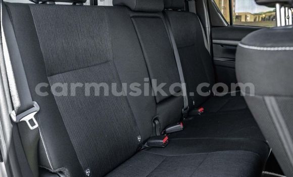 Acheter Occasion Voiture Toyota Hilux Gris à Beitbridge, Matabeleland South Acheter Occasion Voiture Toyota Hilux Gris à Beitbridge, Matabeleland South