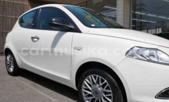 Tenga Tsaru Chrysler 180 Chena Mota in Beitbridge in Matabeleland South Tenga Tsaru Chrysler 180 Chena Mota in Beitbridge in Matabeleland South