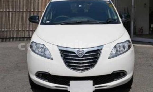 Tenga Tsaru Chrysler 180 Chena Mota in Beitbridge in Matabeleland South Tenga Tsaru Chrysler 180 Chena Mota in Beitbridge in Matabeleland South