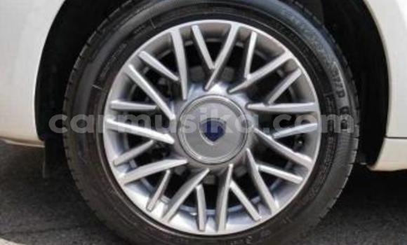 Tenga Tsaru Chrysler 180 Chena Mota in Beitbridge in Matabeleland South Tenga Tsaru Chrysler 180 Chena Mota in Beitbridge in Matabeleland South