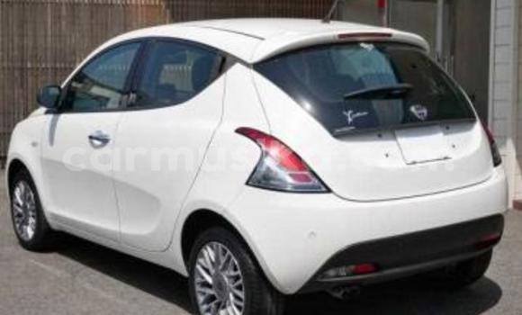 Tenga Tsaru Chrysler 180 Chena Mota in Beitbridge in Matabeleland South Tenga Tsaru Chrysler 180 Chena Mota in Beitbridge in Matabeleland South