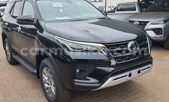 Buy Used Toyota Fortuner Black Car in Beitbridge in Matabeleland South