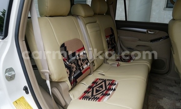 Acheter Occasion Voiture Toyota Land Cruiser Prado Blanc à Beitbridge, Matabeleland South Acheter Occasion Voiture Toyota Land Cruiser Prado Blanc à Beitbridge, Matabeleland South