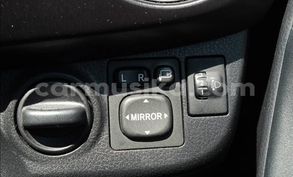 Acheter Occasion Voiture Toyota Vitz Gris à Beitbridge, Matabeleland South Acheter Occasion Voiture Toyota Vitz Gris à Beitbridge, Matabeleland South