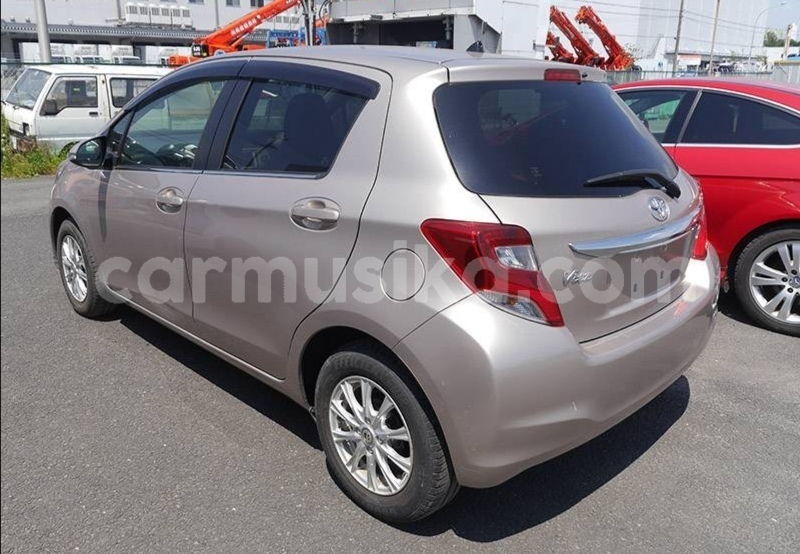 Big with watermark toyota vitz matabeleland south beitbridge 23713