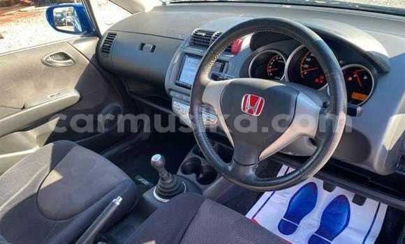 Acheter Occasion Voiture Honda Fit Bleu à Beitbridge, Matabeleland South Acheter Occasion Voiture Honda Fit Bleu à Beitbridge, Matabeleland South