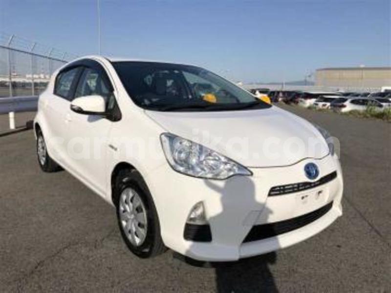 Big with watermark toyota aqua matabeleland south beitbridge 23718