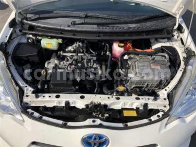 Big with watermark toyota aqua matabeleland south beitbridge 23718