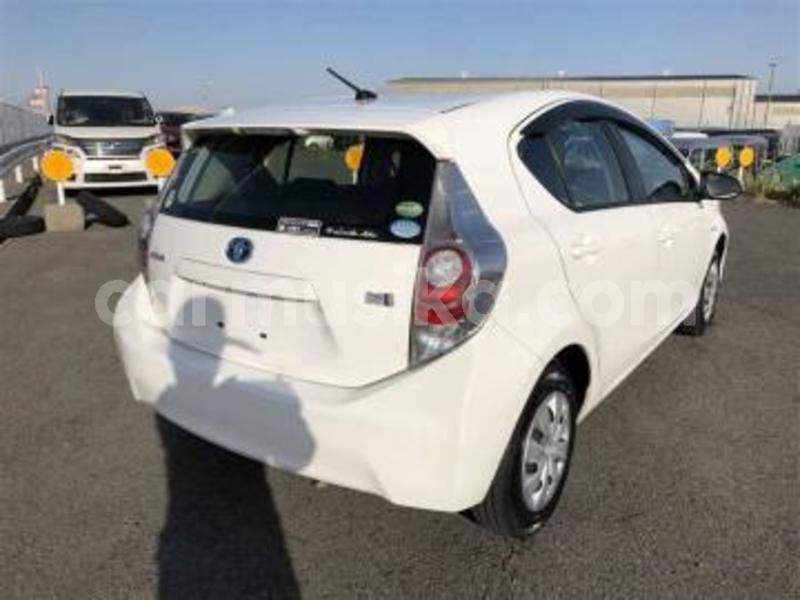 Big with watermark toyota aqua matabeleland south beitbridge 23718
