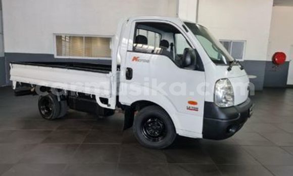 Buy Used Kia K7 White Car in Beitbridge in Matabeleland South