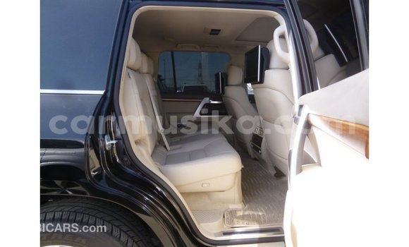 Buy Import Toyota Land Cruiser Black Car in Import - Dubai in Harare Buy Import Toyota Land Cruiser Black Car in Import - Dubai in Harare