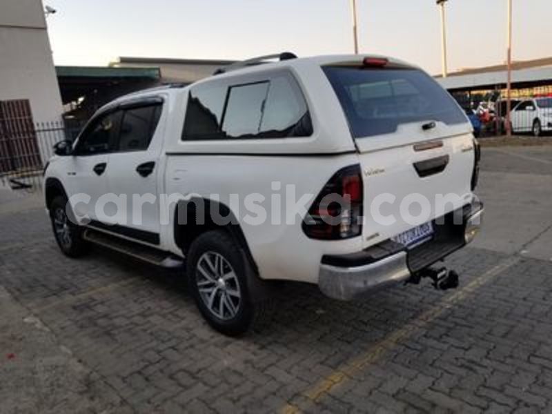 Big with watermark toyota hilux matabeleland south beitbridge 23726