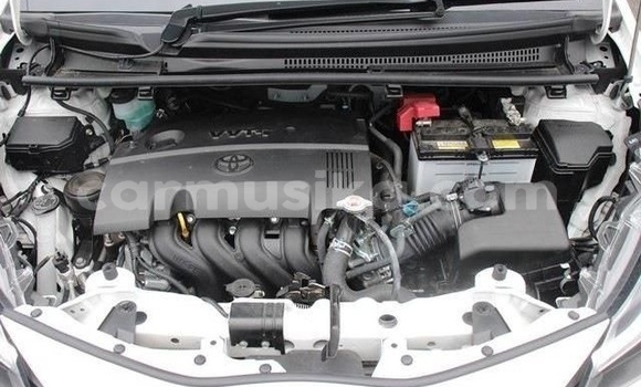 Acheter Occasion Voiture Toyota Vitz Blanc à Beitbridge, Matabeleland South Acheter Occasion Voiture Toyota Vitz Blanc à Beitbridge, Matabeleland South