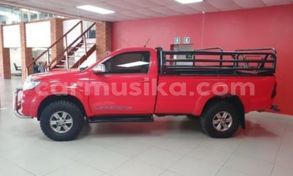 Buy Used Toyota Hilux Red Car in Beitbridge in Matabeleland South