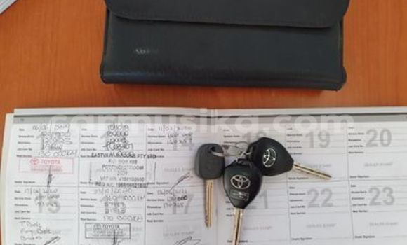 Acheter Occasion Voiture Toyota Hilux Rouge à Beitbridge, Matabeleland South Acheter Occasion Voiture Toyota Hilux Rouge à Beitbridge, Matabeleland South