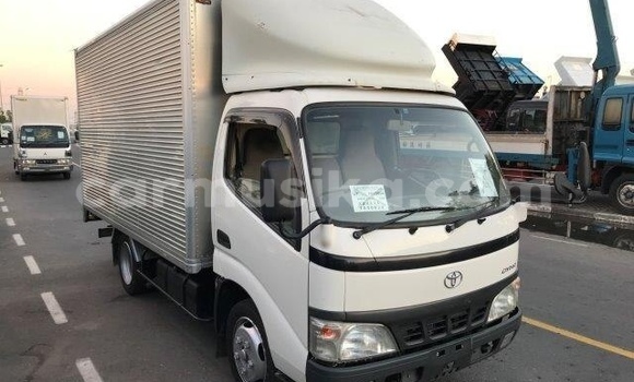 Buy Used Toyota Dyna Silver Car in Beitbridge in Matabeleland South