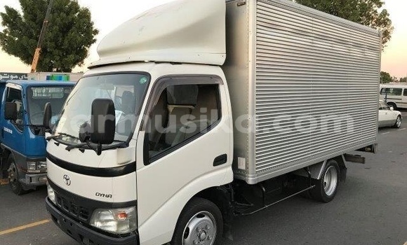Acheter Occasion Voiture Toyota Dyna Gris à Beitbridge, Matabeleland South Acheter Occasion Voiture Toyota Dyna Gris à Beitbridge, Matabeleland South