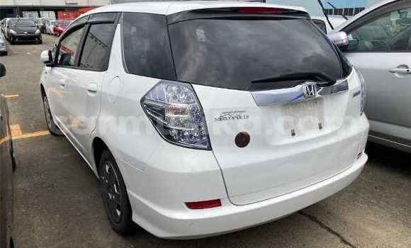 Tenga Tsaru Honda Fit Shuttle Chena Mota in Beitbridge in Matabeleland South Tenga Tsaru Honda Fit Shuttle Chena Mota in Beitbridge in Matabeleland South