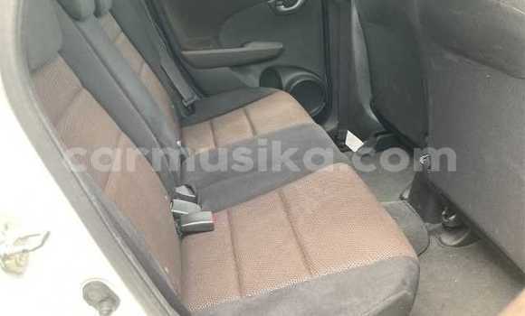 Tenga Tsaru Honda Fit Shuttle Chena Mota in Beitbridge in Matabeleland South Tenga Tsaru Honda Fit Shuttle Chena Mota in Beitbridge in Matabeleland South