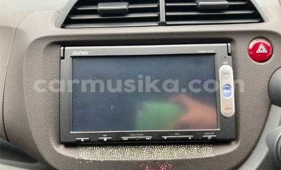 Tenga Tsaru Honda Fit Shuttle Chena Mota in Beitbridge in Matabeleland South Tenga Tsaru Honda Fit Shuttle Chena Mota in Beitbridge in Matabeleland South