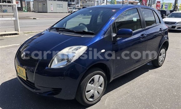 Nunua Ilio tumika Toyota Vitz Bluu Gari ndani ya Beitbridge nchini Matabeleland Kusini