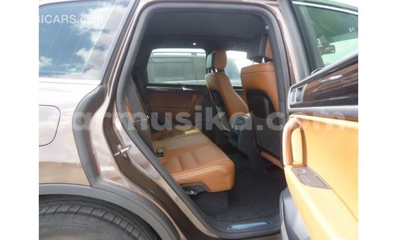 Nunua Imported Volkswagen Touareg Brown Gari ndani ya Import - Dubai nchini Harare Nunua Imported Volkswagen Touareg Brown Gari ndani ya Import - Dubai nchini Harare