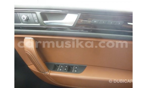 Nunua Imported Volkswagen Touareg Brown Gari ndani ya Import - Dubai nchini Harare Nunua Imported Volkswagen Touareg Brown Gari ndani ya Import - Dubai nchini Harare