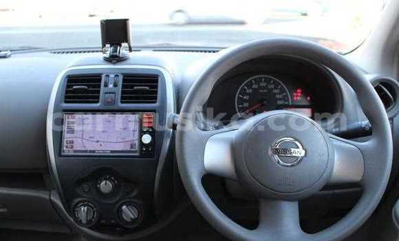 Nunua Ilio tumika Nissan March Beige Gari ndani ya Beitbridge nchini Matabeleland Kusini Nunua Ilio tumika Nissan March Beige Gari ndani ya Beitbridge nchini Matabeleland Kusini