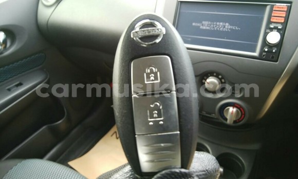 Buy Used Nissan Note Blue Car in Beitbridge in Matabeleland South Buy Used Nissan Note Blue Car in Beitbridge in Matabeleland South