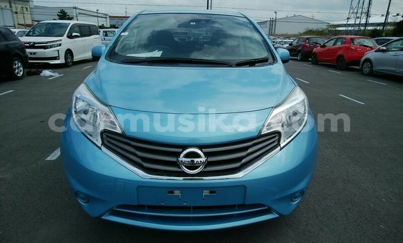 Buy Used Nissan Note Blue Car in Beitbridge in Matabeleland South Buy Used Nissan Note Blue Car in Beitbridge in Matabeleland South
